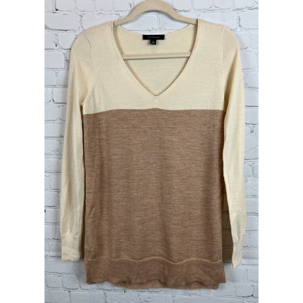 ANN TAYLOR merino wool blend beige ivory V-neck sweater pullover size S